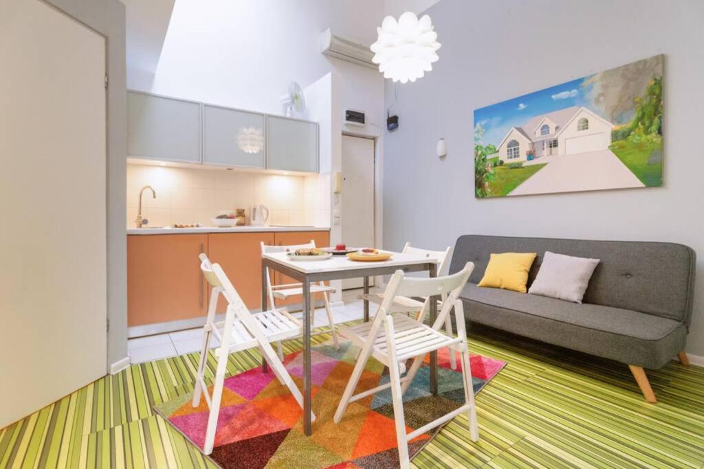 Cupcake 2 Bedroom Loft Apt In Best Location! Краків Екстер'єр фото