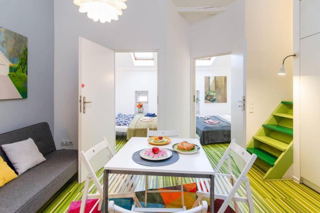 Cupcake 2 Bedroom Loft Apt In Best Location! Краків Екстер'єр фото